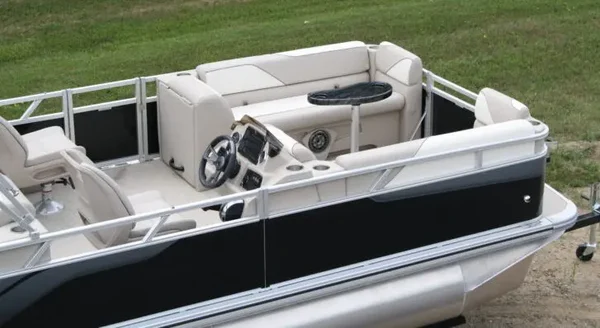 2380 Gt Quad Lounge 3