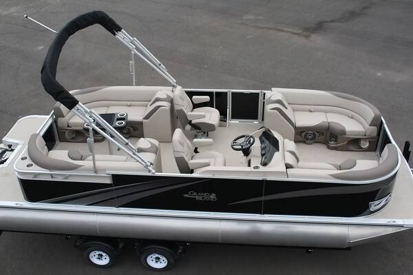 2025 23' Quad Lounge Cruise